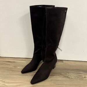 DKNY Salem Boots Dark Brown Witchy Pointed Toe Knee High Chunky Heeled Boots 7